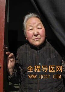 空巢老人易得隐匿抑郁症,希望有个伴儿