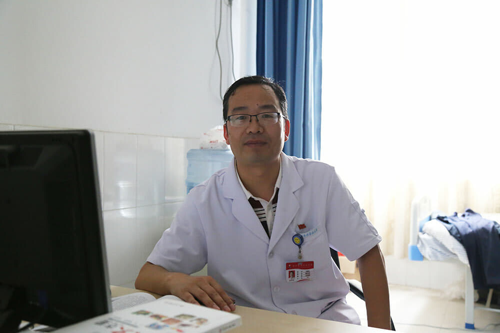 传染病院刘绍龙：牢记“戒”字 远离并有效控制酒精肝