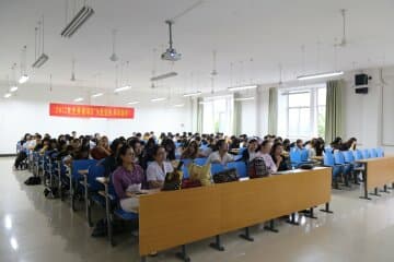 “世界避孕日” 徐州妇幼保健院“为爱坚持 科学避孕”公益讲座走进高校
