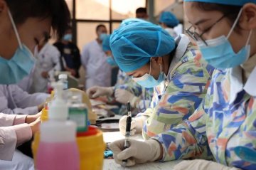 庆建党百年 献热血为民——徐州市矿山医院组织开展无偿献血活动