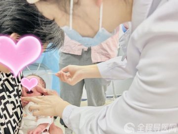 哺乳好疼？可能是宝宝舌系带过短