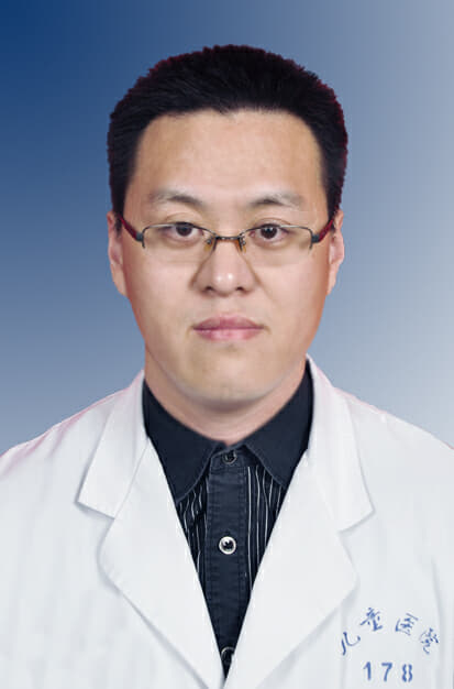 朱峰：徐州市儿童医院急诊医学科主任 副主任医师
