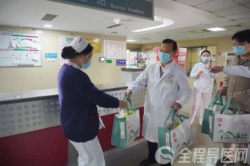 亲切关怀暖人心——徐矿总医院领导班子五一节前慰问全院职工