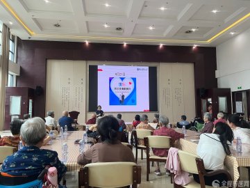 徐医附院康复科联合云龙区总工会入社区开展老年痴呆防治宣教义诊活动