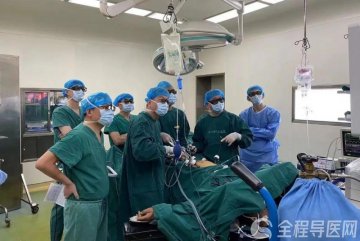 徐医附院驻睢宁分院专家开展3D腹腔镜手术,为结肠癌老人解病痛