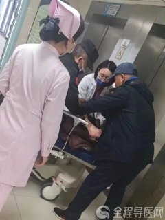 有速度有温度!患者候诊期间突然晕倒,徐医附院医护人员通力配合紧急施救