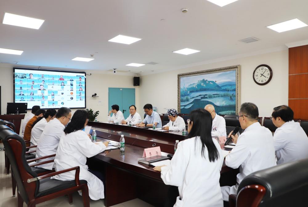 云端相聚 共话团圆——徐医附院召开2025年中秋线上慰问会