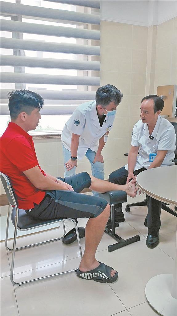 奔跑的背后，是专业在守护！徐州体育医院为“苏超”护航