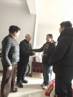 金马送暖，情系桑榆——徐州七院走访慰问离休干部