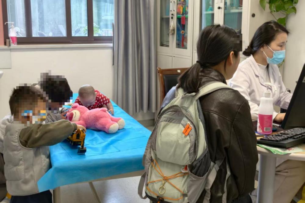 徐州市妇幼保健院世界孤独症日系列活动 用专业为“星星的孩子”点亮一盏灯