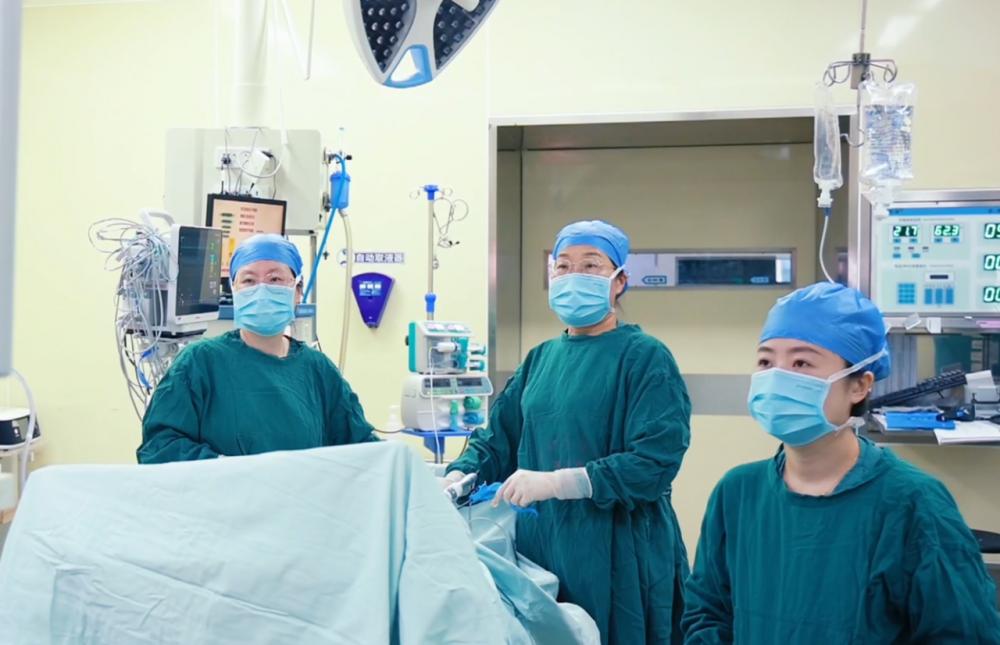 卸下20多颗肌瘤负担，她从血亏走向重生