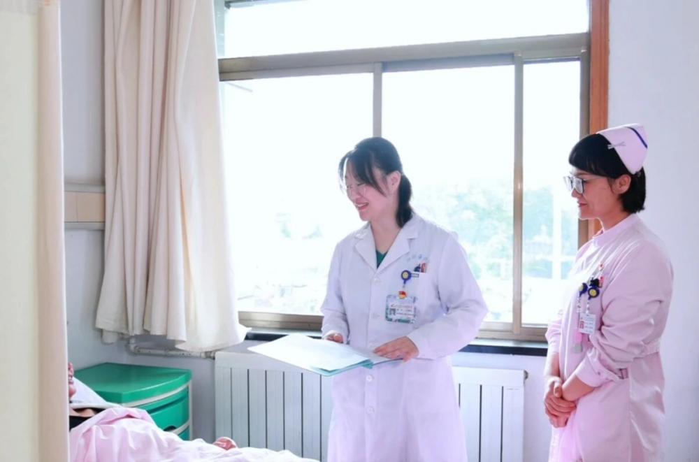 徐州市妇幼保健院妇科专家团队成功施救卵巢畸胎瘤蒂扭转患者