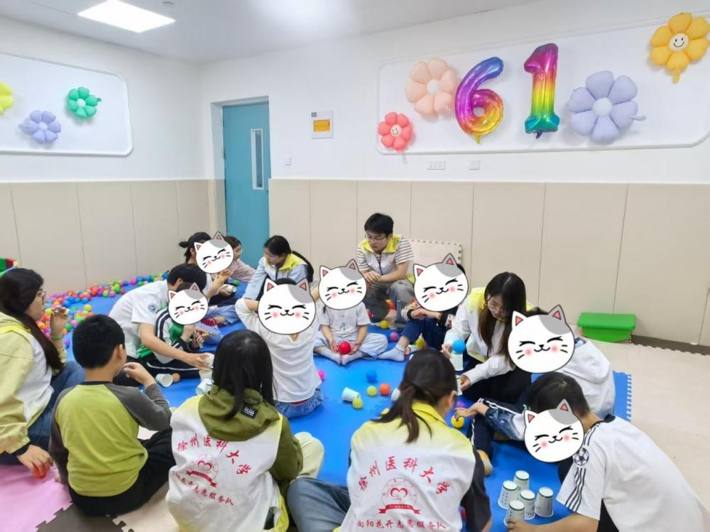 徐医附院开展庆六一关爱康复儿童主题活动