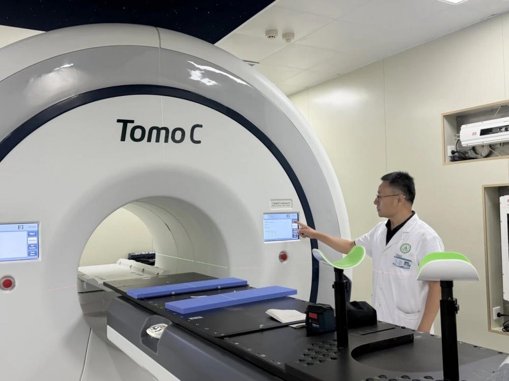 徐矿总医院TOMO螺旋断层放疗为高龄食管癌患者开辟新出路