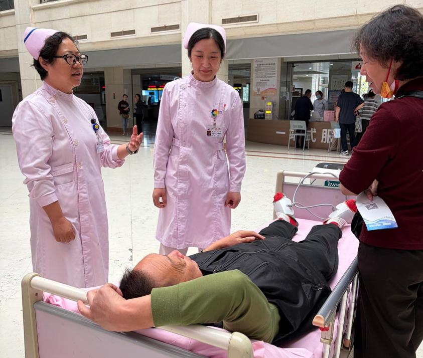 徐州市妇幼保健院血栓预防护理专科学组成功举办血栓防控义诊活动