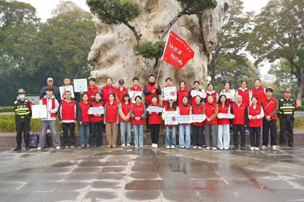 卒中防治 即刻行动——徐医二附院（徐矿总医院）举办“世界卒中日”护脑健步行活动